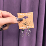 Wire Vulva Earrings by Xena