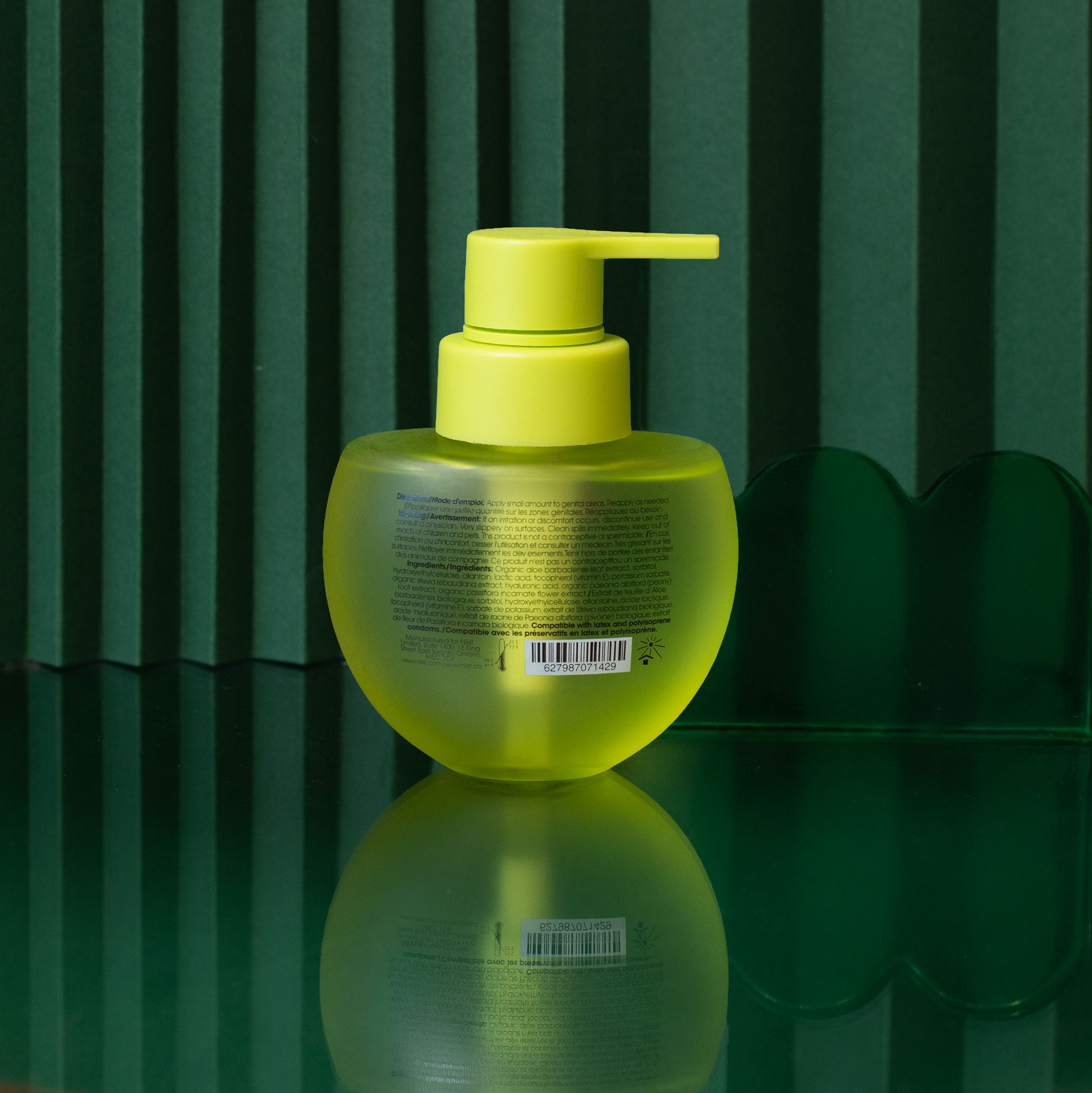 nixit water based lubricant back of bottle